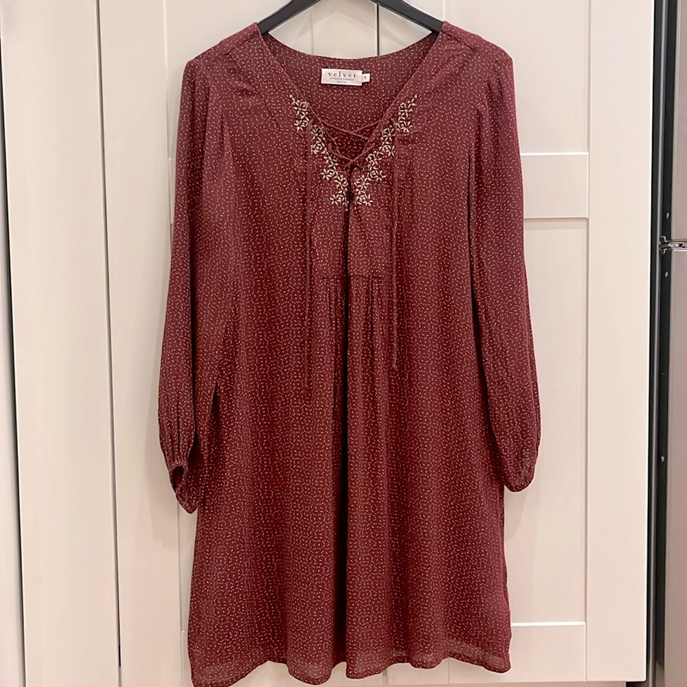 Velvet by Graham and Spencer maroon sz S long-sleeved tie-up babydoll dress